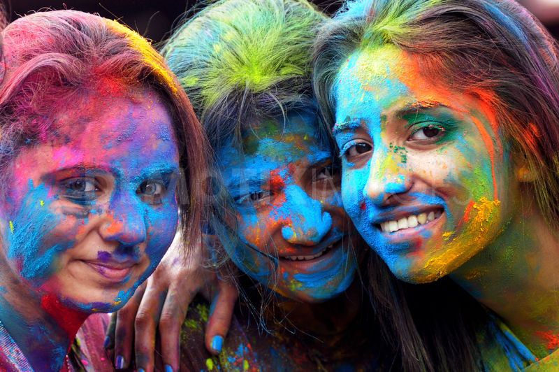 hot girls holi pics