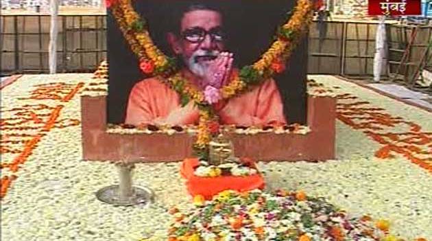Bal Thackeray makeshift memorial still stands