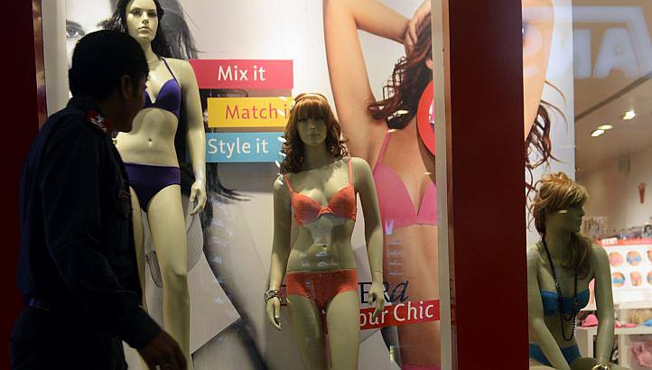 Lingerie mannequin issue makes shops see red