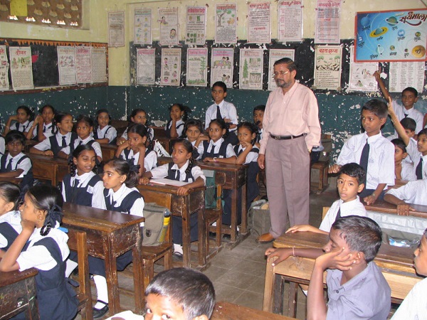 Municipal schools seeing more dropouts every year