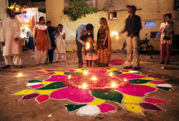 Mumbai will spend less this Diwali: Survey