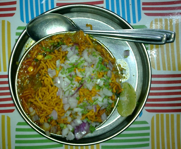 5 must-visit Maharashtrian eateries in Mumbai